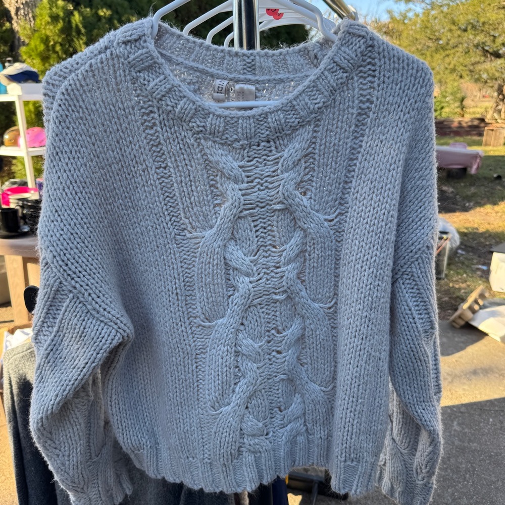 H&M Light Gray Cable Knit Sweater